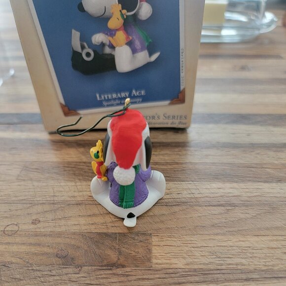 2002 Limited Edition Peanuts Snoopy Literary Ace Hallmark Keepsake Ornament - Picture 5 of 12